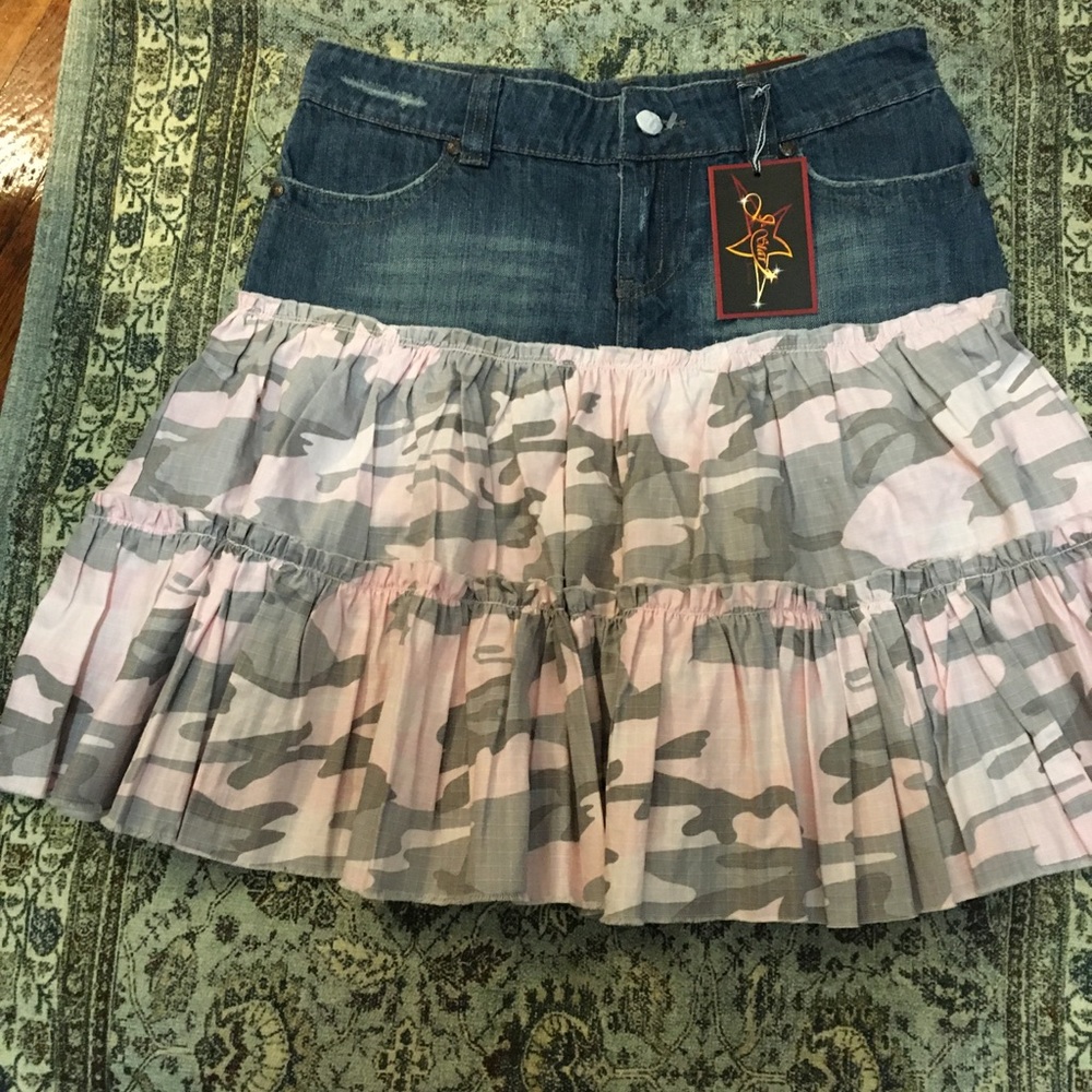 J . Star skirt